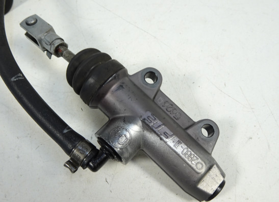 Rempomp achter BMW K 1200 S 