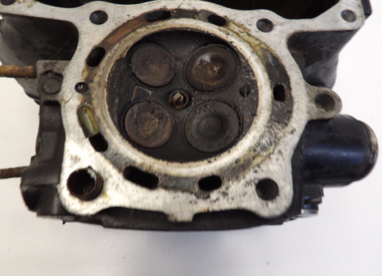 Cylinder head Honda VF 700  750 C Magna