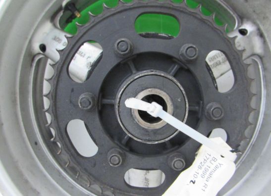 Rear wheel complete Yamaha YZF R1