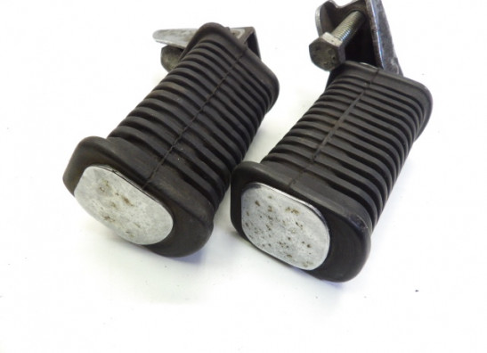 Duo footrest set Suzuki GSX 400 E