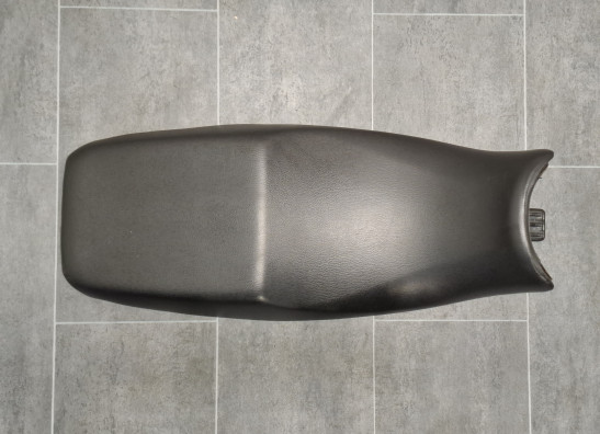 Zadel Triumph Trident 900