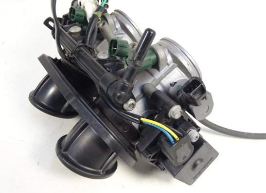 Gasklephuis Kawasaki ER 6