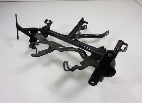 Stay upper cowl Kawasaki ZZR 1100