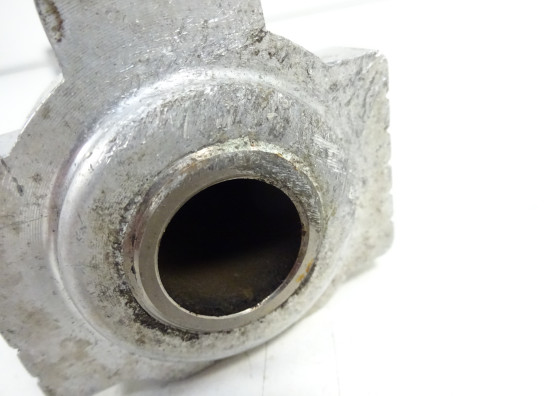 Rear axle KTM 690 duke 3