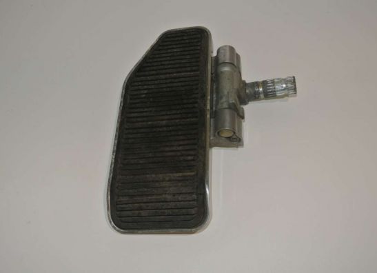 Footrest left Suzuki Gv 1400 cavalcade