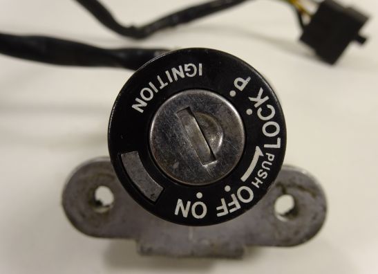 Slotenset Ducati ST2