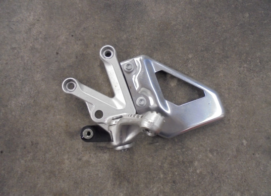 Fussrastetrager vorne links Aprilia RSV 1000