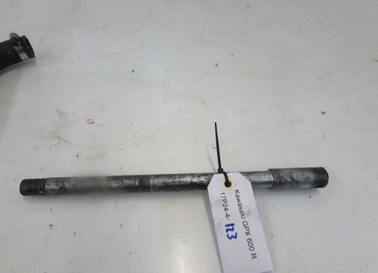 Axle front Kawasaki GPX 600