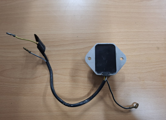 Spanningsregelaar Suzuki GS 1000