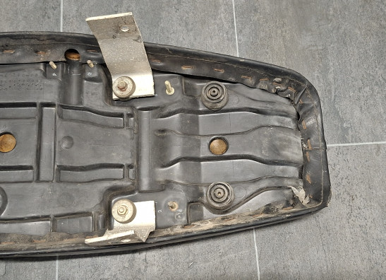 Asiento Suzuki SP 370