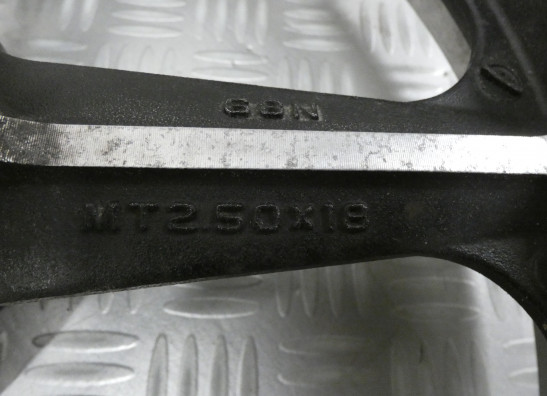 Front Wheel Honda VF 700  750 C Magna