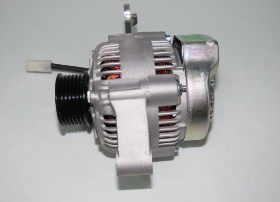 Dynamo Moto Guzzi V 100 Mandello