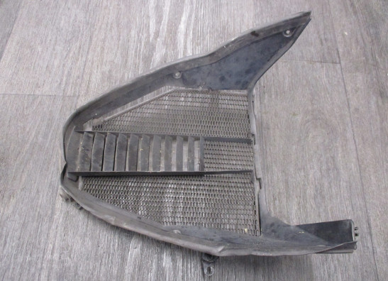 Cowl V shape under BMW K 1200 S 