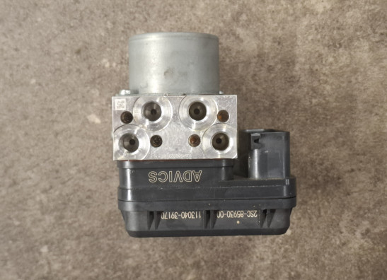 ABS pomp Yamaha Tracer 7