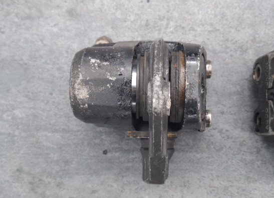 Brake calipers front Suzuki GS 550