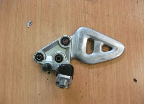 Main step holder left Suzuki GSX R 1300 Hayabusa