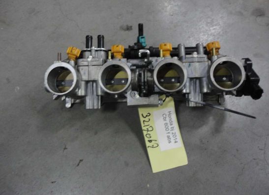 Gasklephuis Honda CBR 600 F
