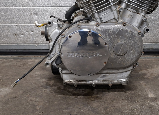 Engine Honda VT 700 750