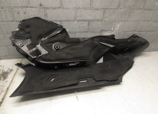 Cowl lower right BMW C 650 GT