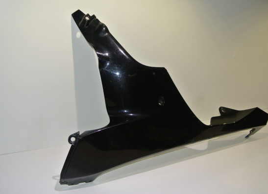 Cowl V shape under Honda CBR Fireblade
