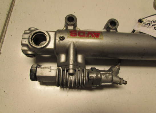 Voorpoot links onder Kawasaki GPZ 600