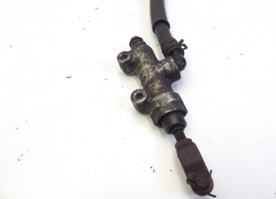 Rempomp achter Kawasaki ZR 7