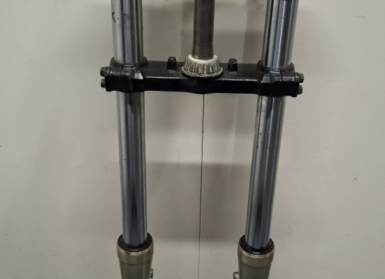 Voorpoten compleet Suzuki Madura 1200