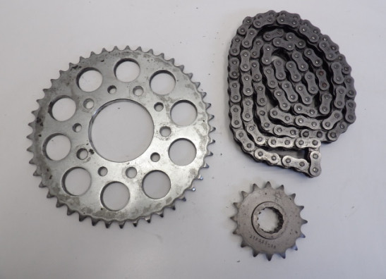 Chain and sprocket kit Honda VFR 750