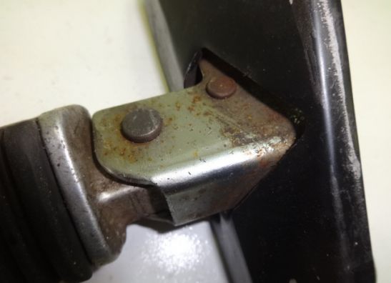 Fussraste links Suzuki GSX 750