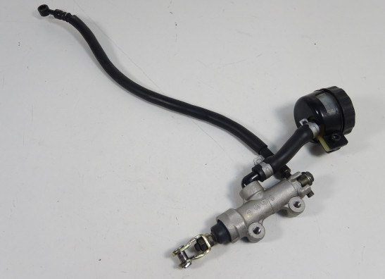 Rempomp achter Kawasaki Z 750 2004-2006