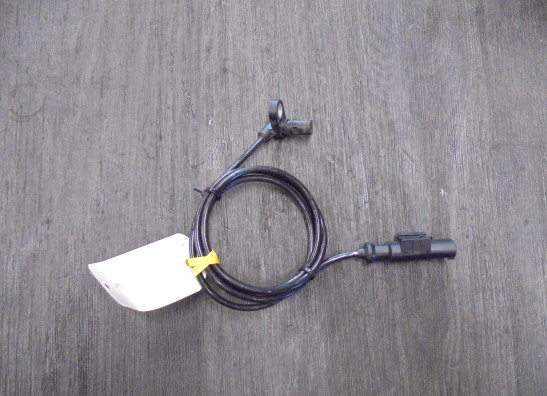 ABS sensor achter KTM 390 Duke