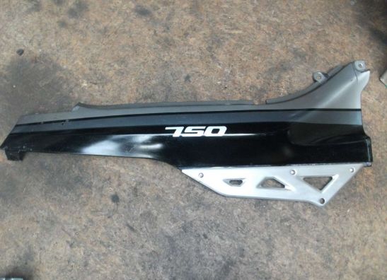 Rechter achterkant Suzuki GSX F 750