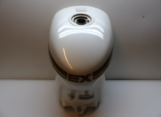 Tank Kawasaki GPZ 500