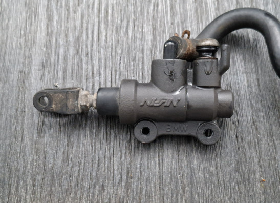 Rempomp achter BMW R 1200 GS LC