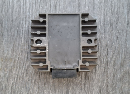 Spanningsregelaar Yamaha TDM