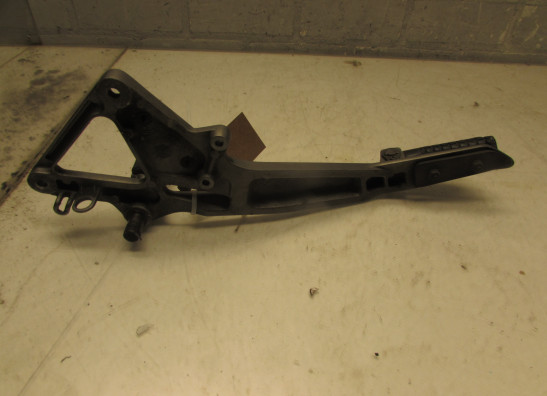 Fussrastetrager vorne rechts Honda CB 600 F