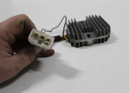 Spanningsregelaar Aprilia Pegaso