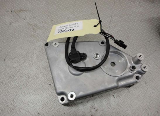 Engine cover front spocket Suzuki GSF 1250 Bandit 