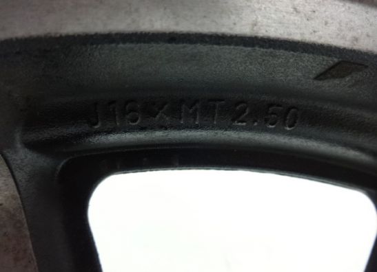 Front Wheel Honda Goldwing GL