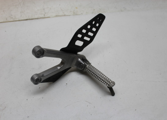 Fussrastetrager vorne links Yamaha YZF R6