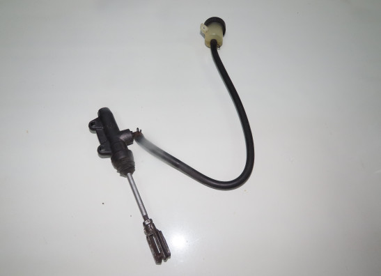 Rempomp achter Moto Guzzi Breva 750