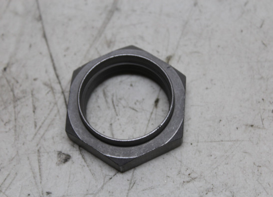 Rear axle Triumph 955 daytona