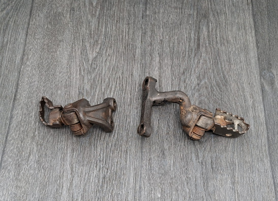 Voetsteun links Honda XL 600