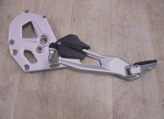 Fussrastetrager vorne links BMW F 900 XR