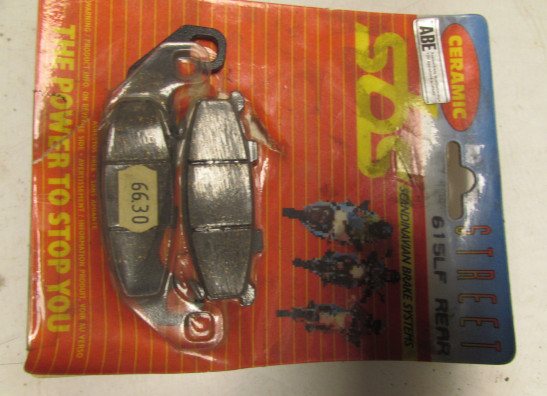 Remblokken achter Kawasaki ZEPHYR 550