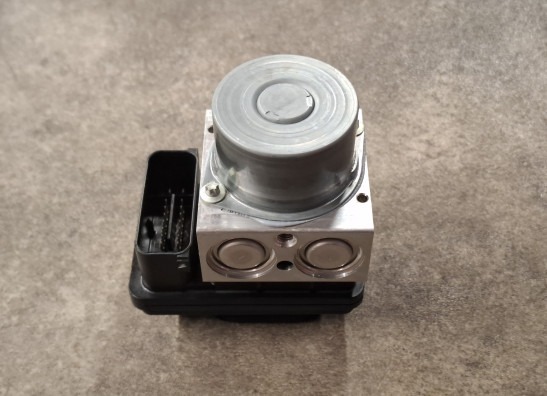 ABS pomp Ducati Monster 821