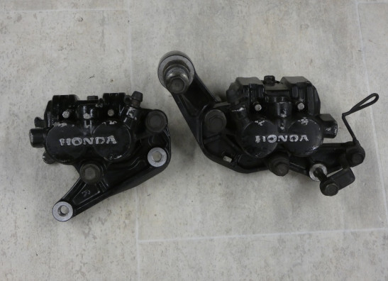 Brake calipers front Honda VF 700  750 C Magna