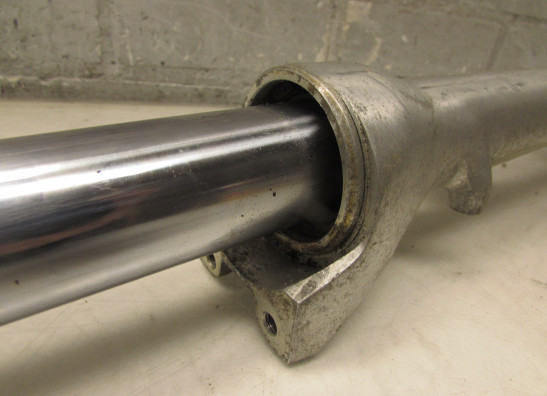 Voorpoot links compleet Honda VF 700  750 C Magna