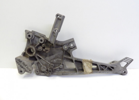 Main step holder right Kawasaki GPZ 750