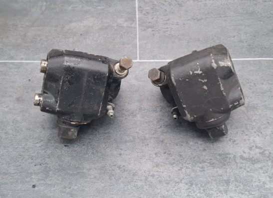 Brake calipers front Suzuki GS 550